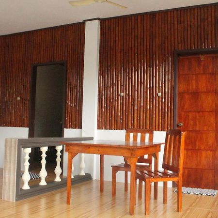 Maya Guest House - Sipaway Island San Carlos  Экстерьер фото