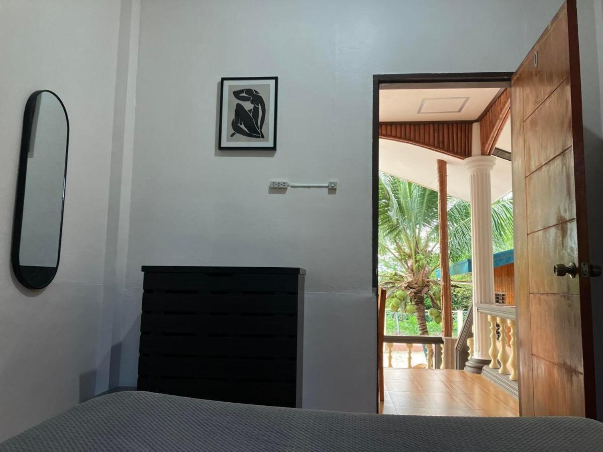 Maya Guest House - Sipaway Island San Carlos  Экстерьер фото